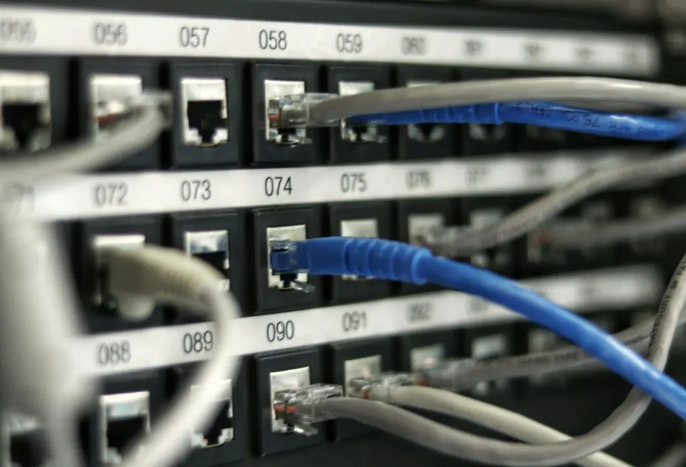 Redes y comunicaciones